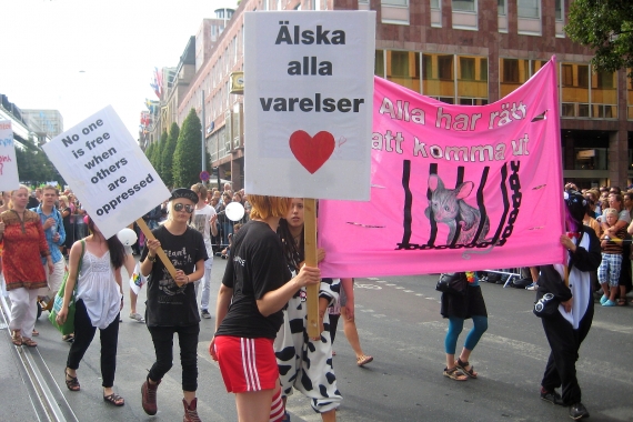 Djurens Rätt Stockholm i Prideparaden 2011.