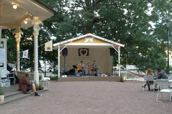 Musikkväll i Parken vid Kafé Rotundan i Halmstad den 11 Augusti 2012.